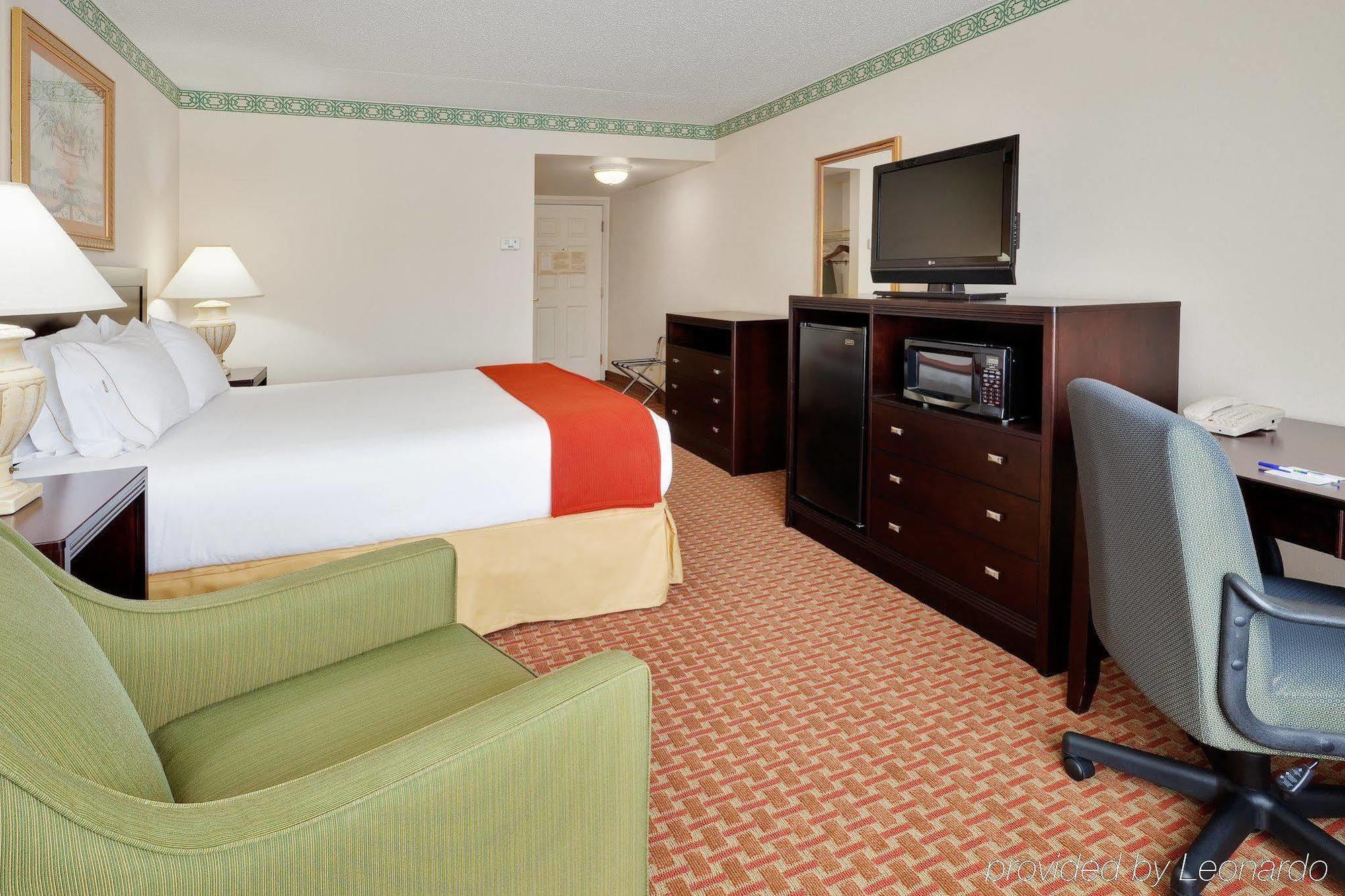 Holiday Inn Express Hotel & Suites Easton, An Ihg Hotel Room photo